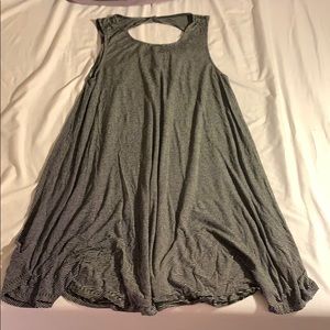 sleeveless tshirt dress with open top of back